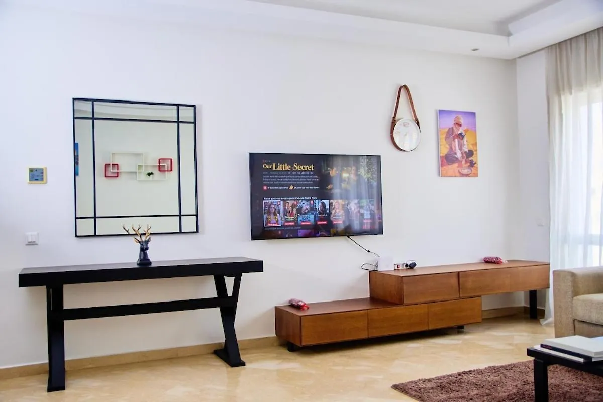 Luxueux Studio Spacieux A Racine Casablanca A Une Minute De Twin Center contacts